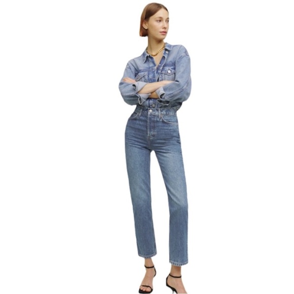 Reformation Julia Jeans in the color Seychelles. - Picture 1 of 9